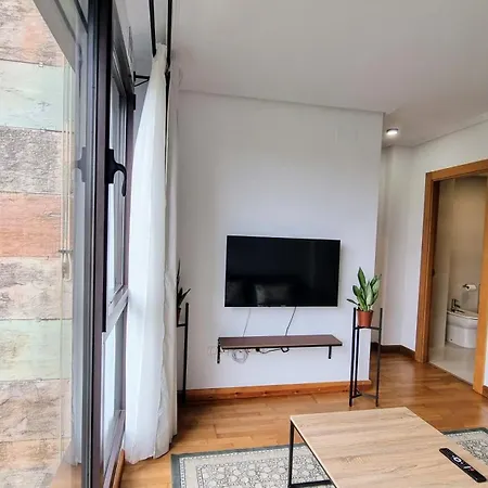 El Castro Borizu - Piscina Y Playa En Celorio Celorio (Llanes)