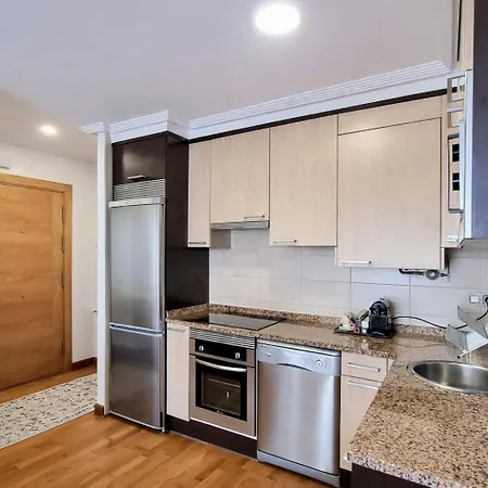 El Castro Borizu - Piscina Y Playa En Apartment